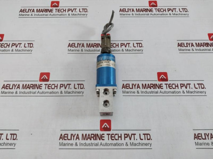 Circle Seal Controls Sv10T32P4P43 Solenoid Valve 3000 Psi 28 Vdc Ms3106F10Sl-4S