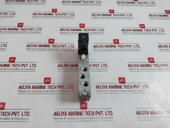 Ckd 4F210 Pneumatic Valve 100V 50/60Hz 110V 