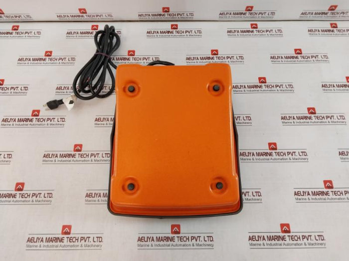 Clare Instruments Safe Check 8 Electrical Safety Tester 115/230V (Not Working)