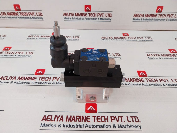 Continental Hydraulics Vmd03M-3F-g-10-b-y1179 Directional Control Valve