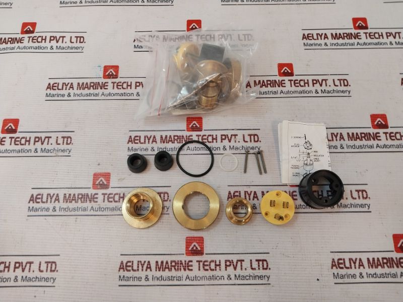 Cooper 5-15P Straight Blade Plug Set 15A 125V