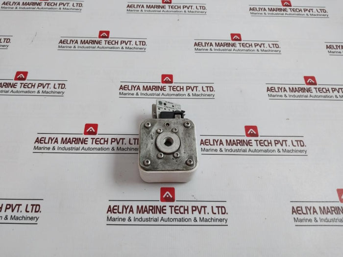 Cooper Bussmann 170M6458 High Speed Square Body Fuse 500A 690V 2A 250Vac