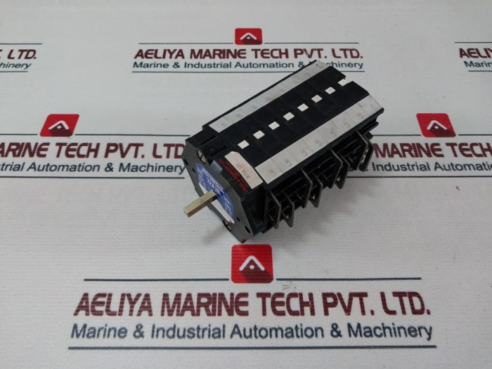 Craig & Derricott R03282/Sr/Gm Rotary Switch 32A