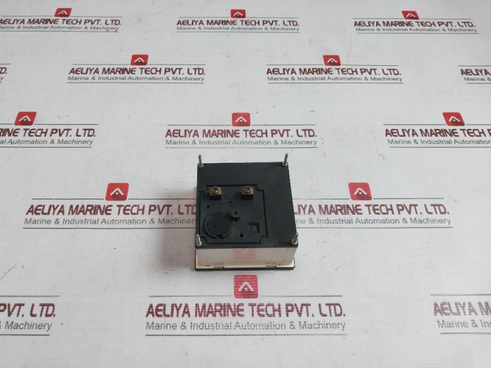 Crompton 01804-32033 Analog Meter 39446A/B1 Es.0/10 Volts Dc 150-0-1000 Kw 1.5