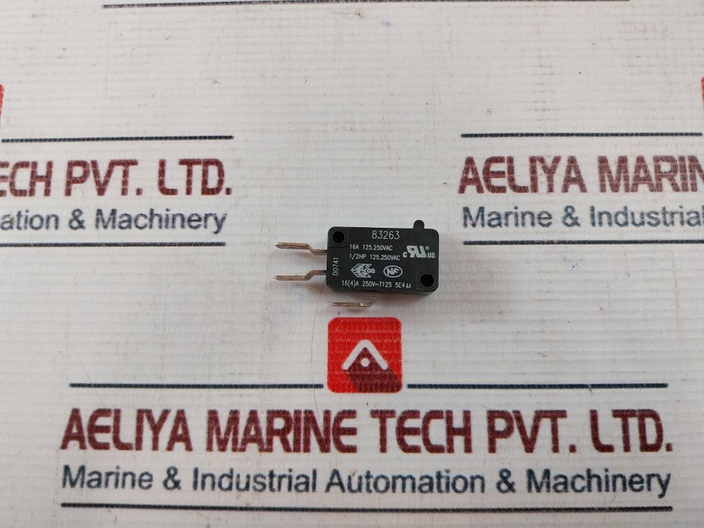 Crouzet 83263 Micro Switch