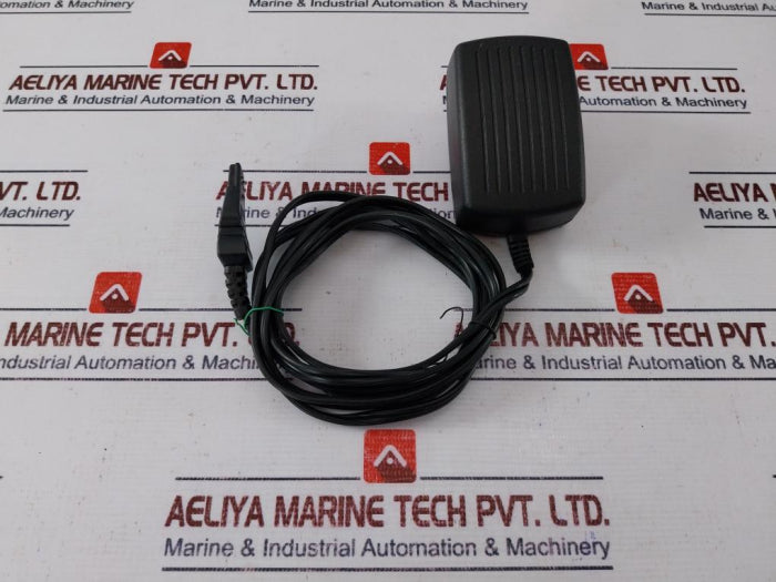 Cui Dsa-0151A-06A Ac/Dc Adapter Switching Power Supply 100-120V~50/60Hz 0.4A