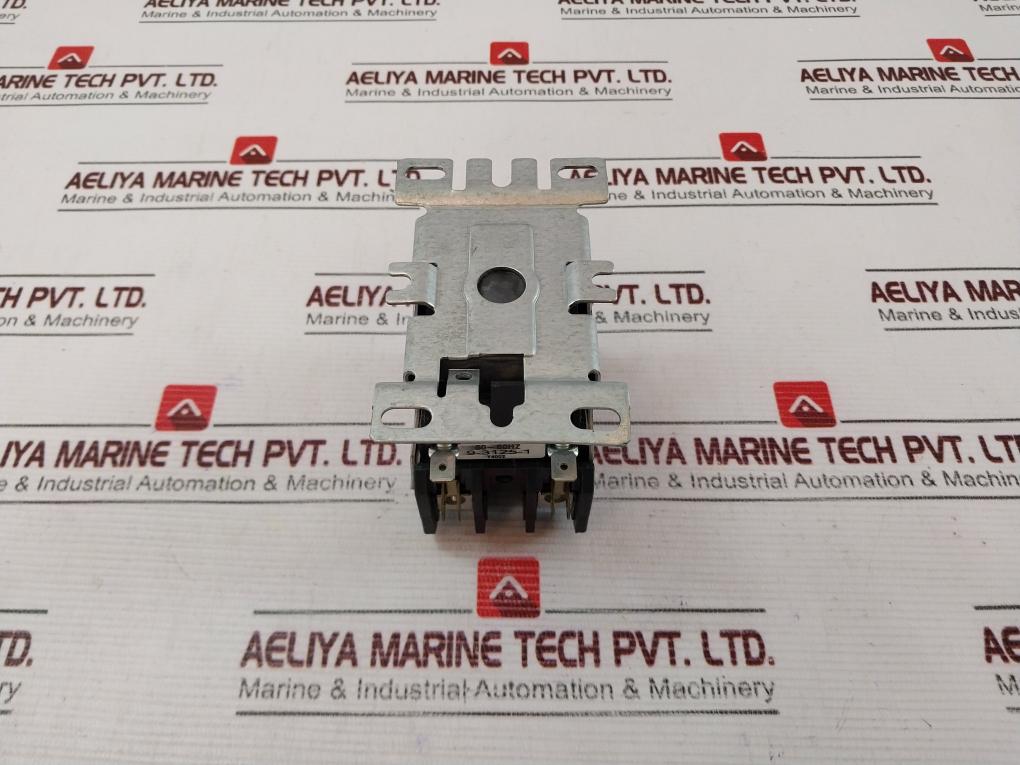 Cutler-hammer C25Dnf240 Contactor 40 Amp 104-120V 50-60Hz
