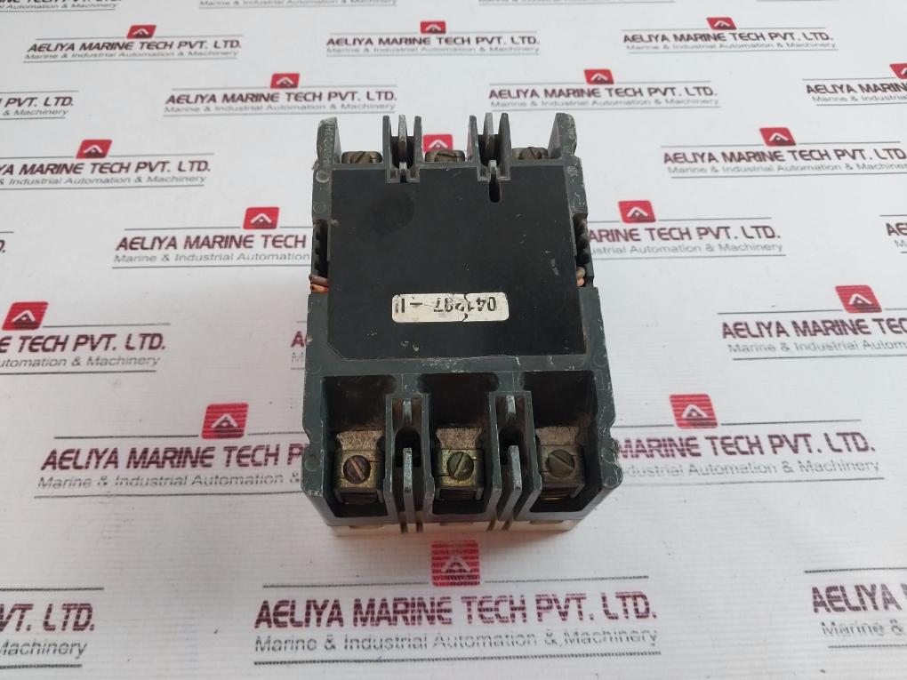 Cutler-hammer Fd3050Vl 3 Poles Industrial Circuit Breaker 50/60 Hz