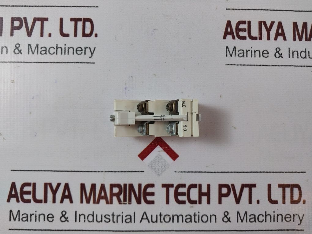 Cutler-hammer J11 Auxiliary Contact Model C