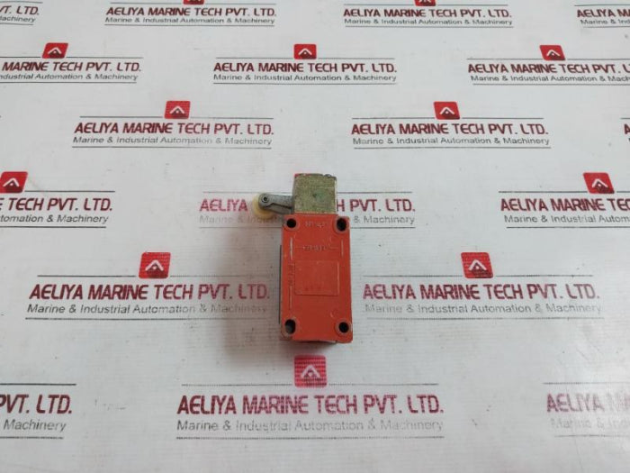 Cutler-hammer Me500 Limit Position Switch Series-a1 500V