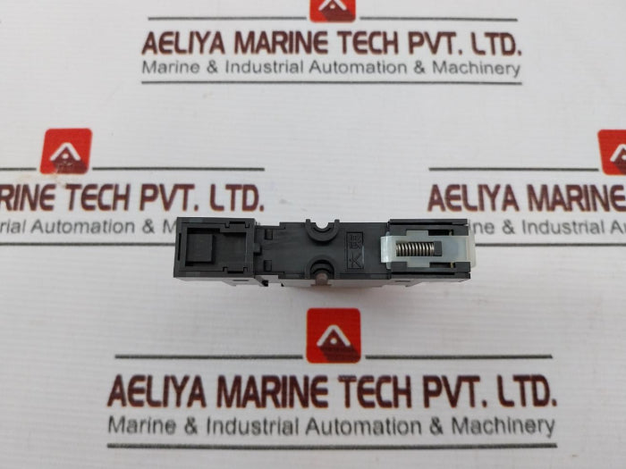 Daito P420 General Purpose Fast Acting Alarm Fuse With Base 250V 15A