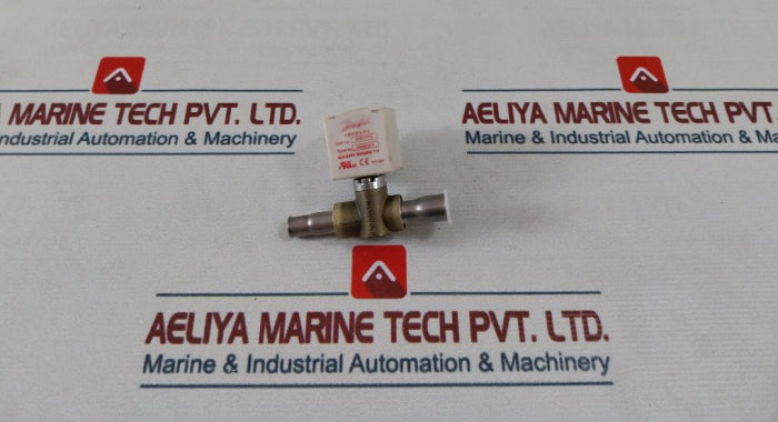 Danfoss 2001773 Solenoid Valve With Coil 042N4214, 208-240V 50/60Hz