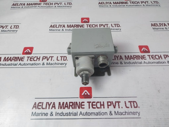 Danfoss Kps 33 Pressure Control Switch 220V