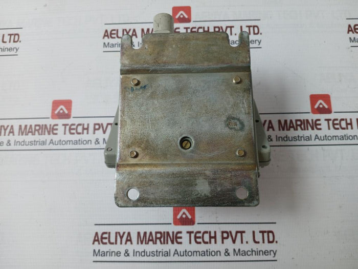 Danfoss Kps 33 Pressure Switch 0-3.5 Bar 10A 440V Ac 240V Dc