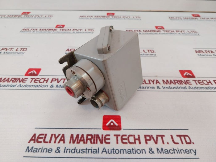 Danfoss Kps 43 Pressure Switch Ip67 – Aeliya Marine
