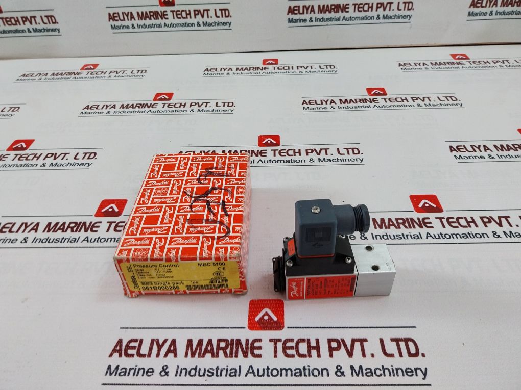 Danfoss Mbc 5100 Pressure Control Switch 360.01.98.02. Ip65