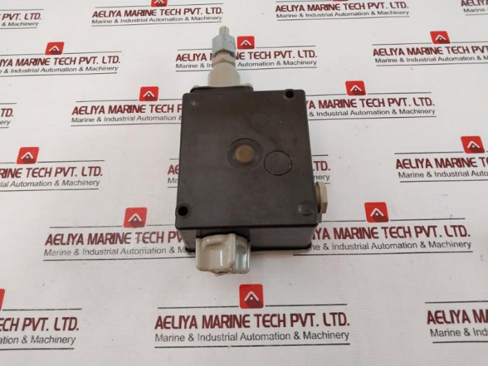 Danfoss Rt1A Pressure Control Switch Pb 22 Bar/Mwp 319 Psig Ip66, En 60947-4/-5