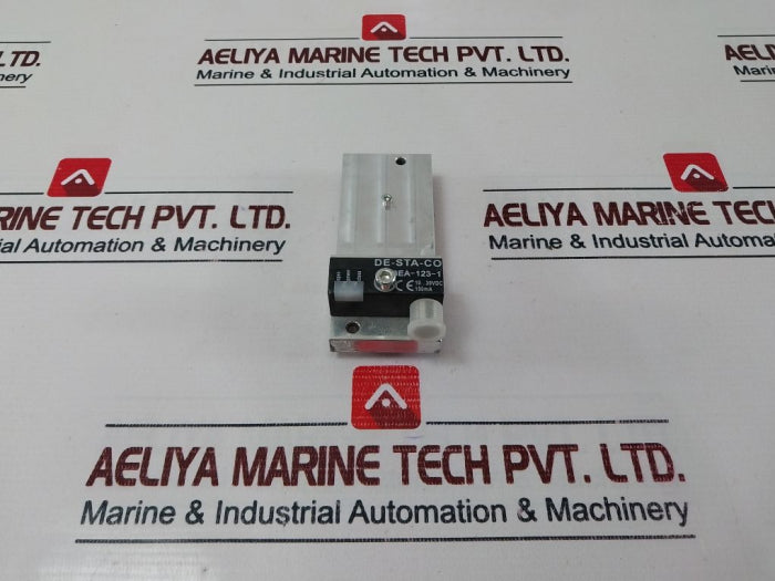 De-sta-co 8Ea-123-1 Pneumatic Clamp 