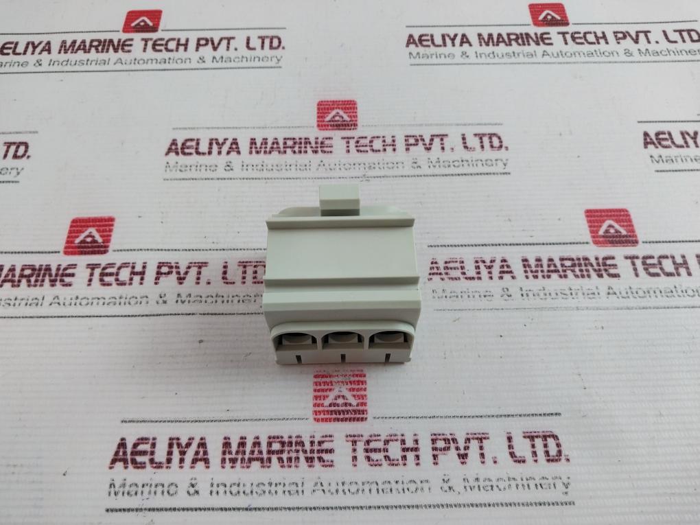 Deca Om57001 Terminal Block 120A 800V Awg 1/0-6 10Nm