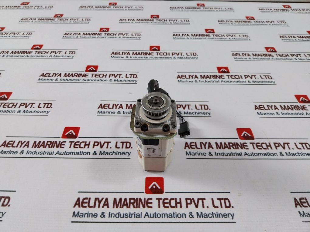 Denso 410622-1620, 04H07 Servo Motor Msma5Azt2U2