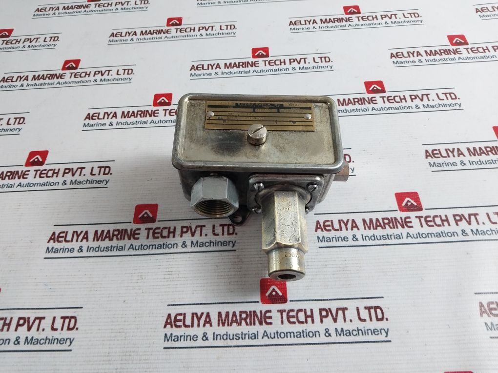 Detroit Switch 222-10 Temperature Control Switch Unit
