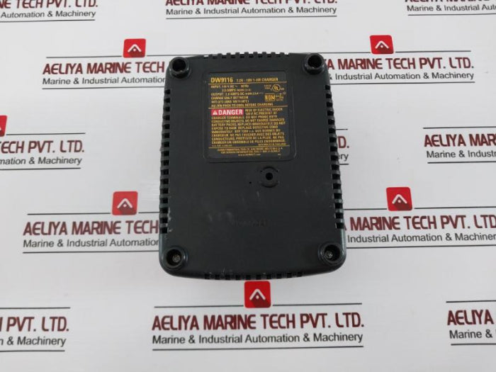 Dewalt Dw9116 Nicd Battery Charger 120V Ac, 60Hz, 2.0 Amps 8 Amps Dc