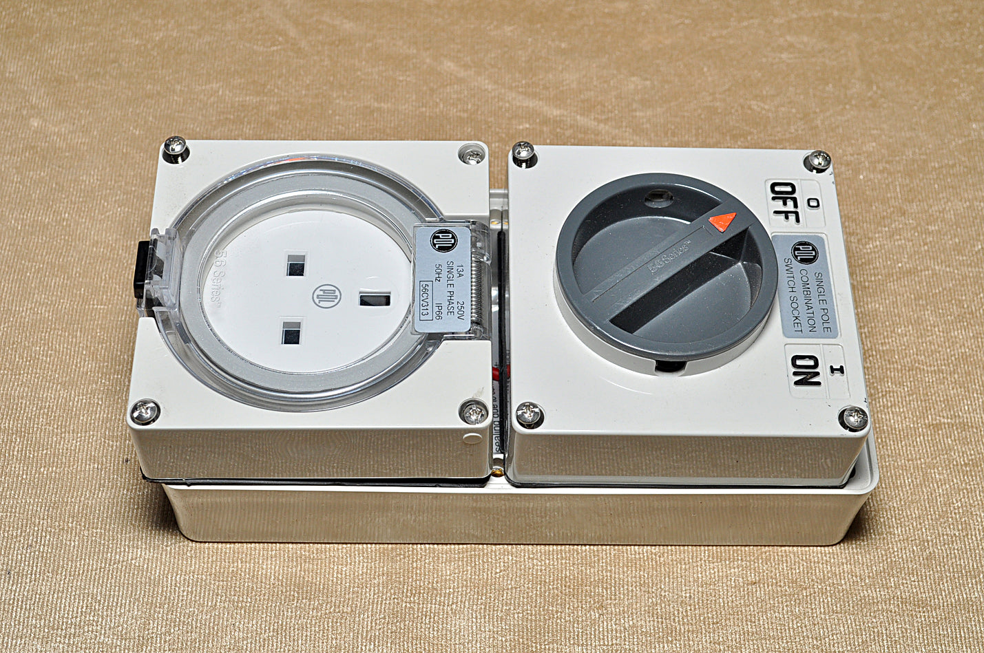 56cv313 single pole combination switch socket