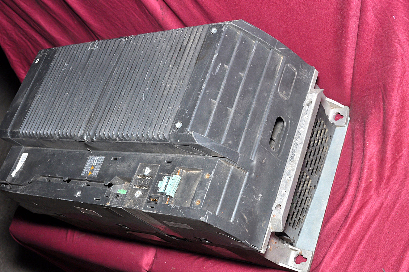 Siemens sinamics power modle pm240-2 1p 6sl3210-1pe28-8ul0