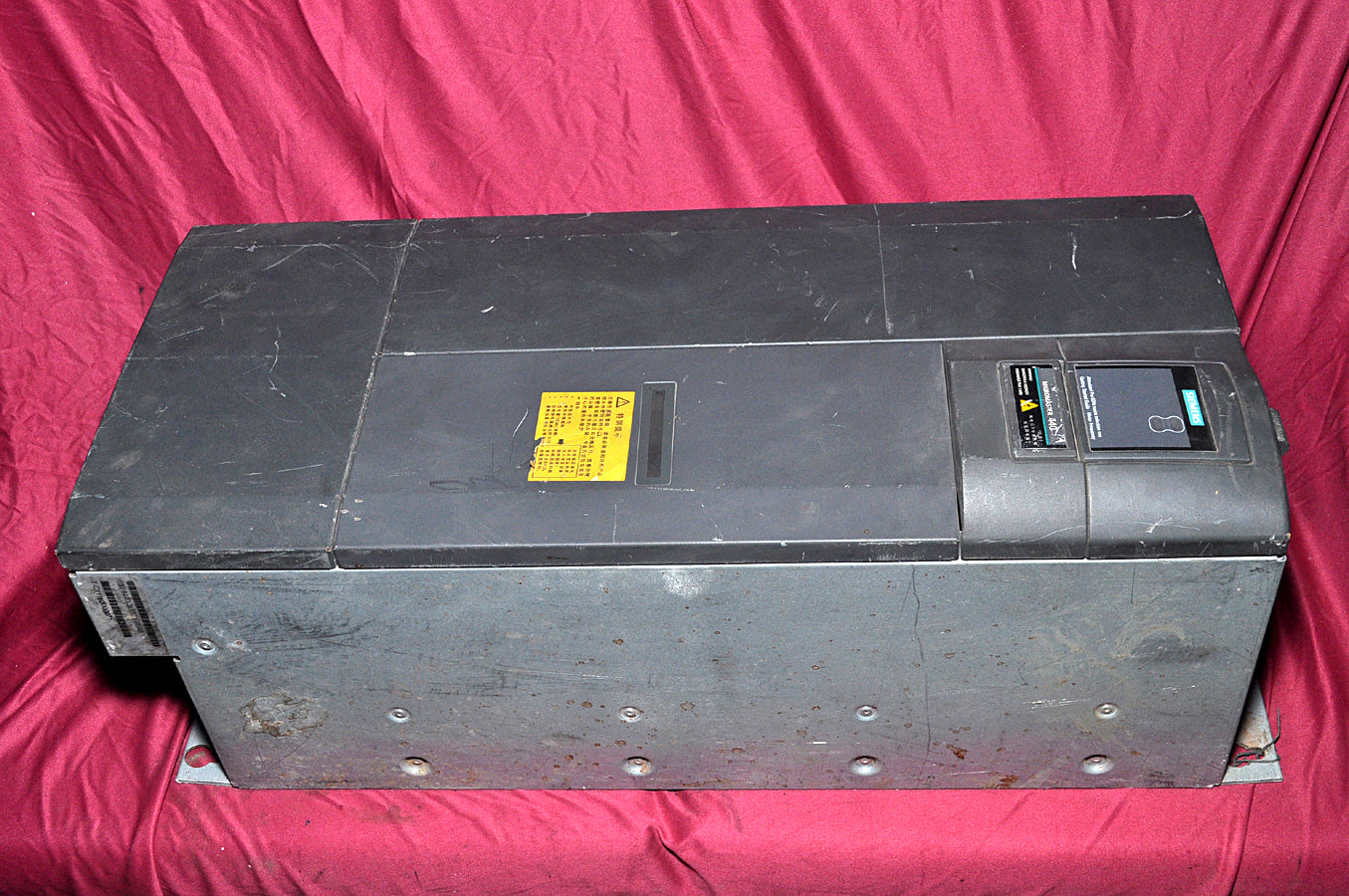 Siemens micromaster 440 6se6440-2ud33-7ea1 ac drive