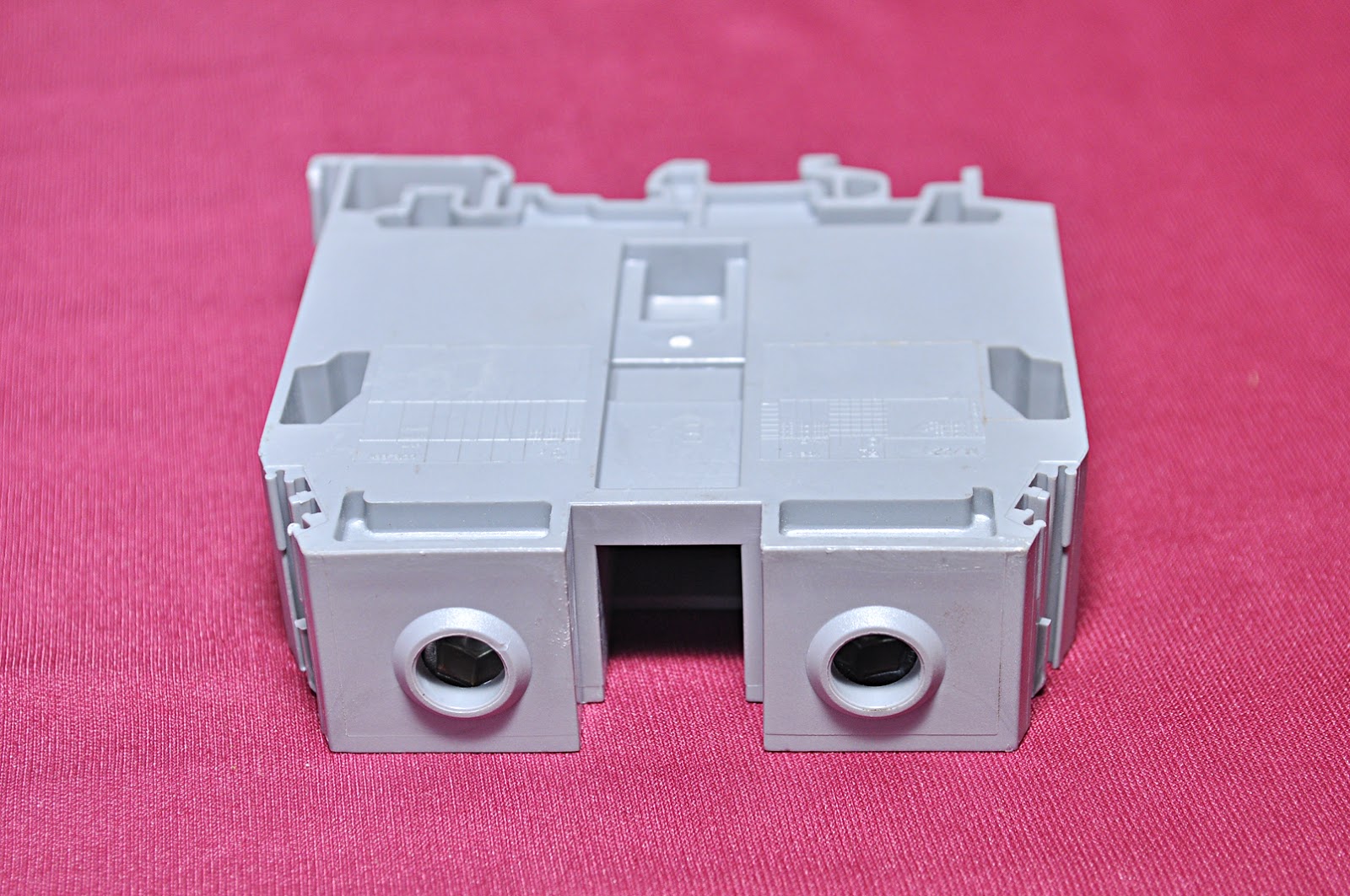 Enterelec B2 Rail Mount Terminal Block