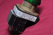 ALLEN BRADLEY 800T P16 WITH 4017100201 PILOT LIGHT