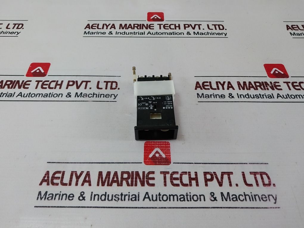 Eao 03-624.011, 03-421.011 Pushbutton Switch 300V Ac