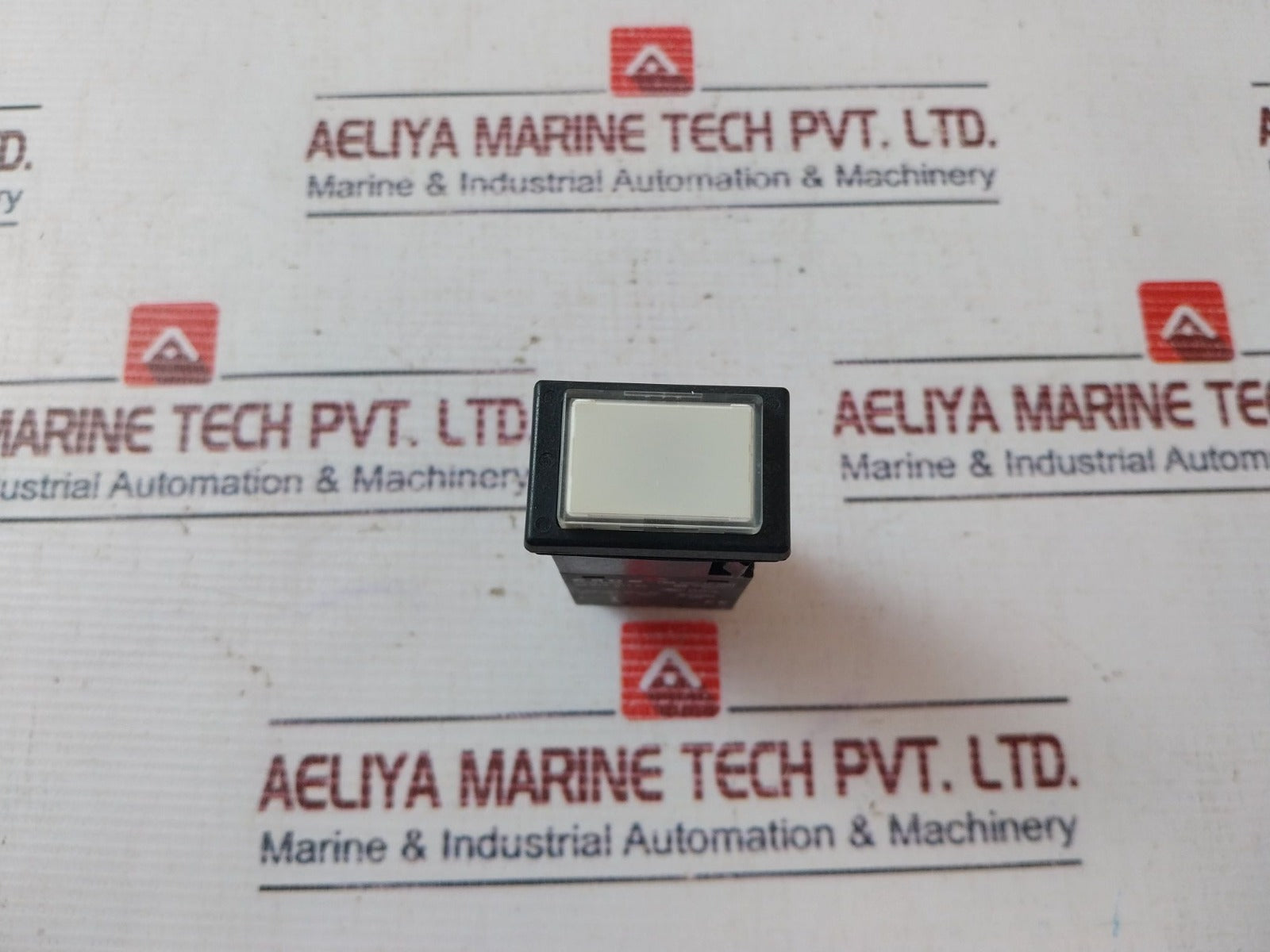 Eao 22-212.014 Push Button Switch