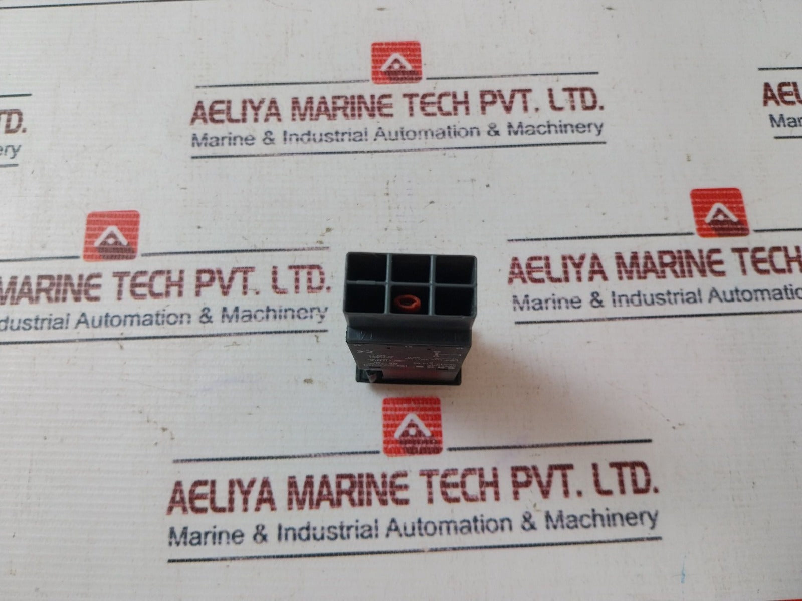 Eao 22-212.014 Push Button Switch