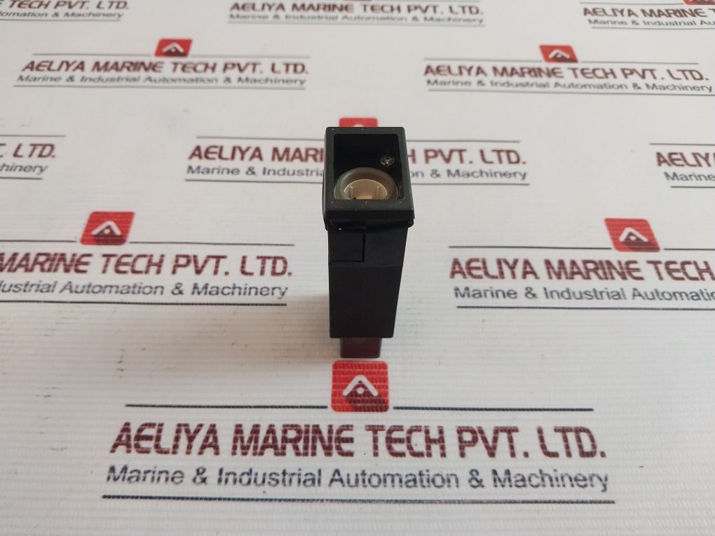 Eao 22-212.014 Pushbutton Switch Panel Mount 10(4)A 400Vac