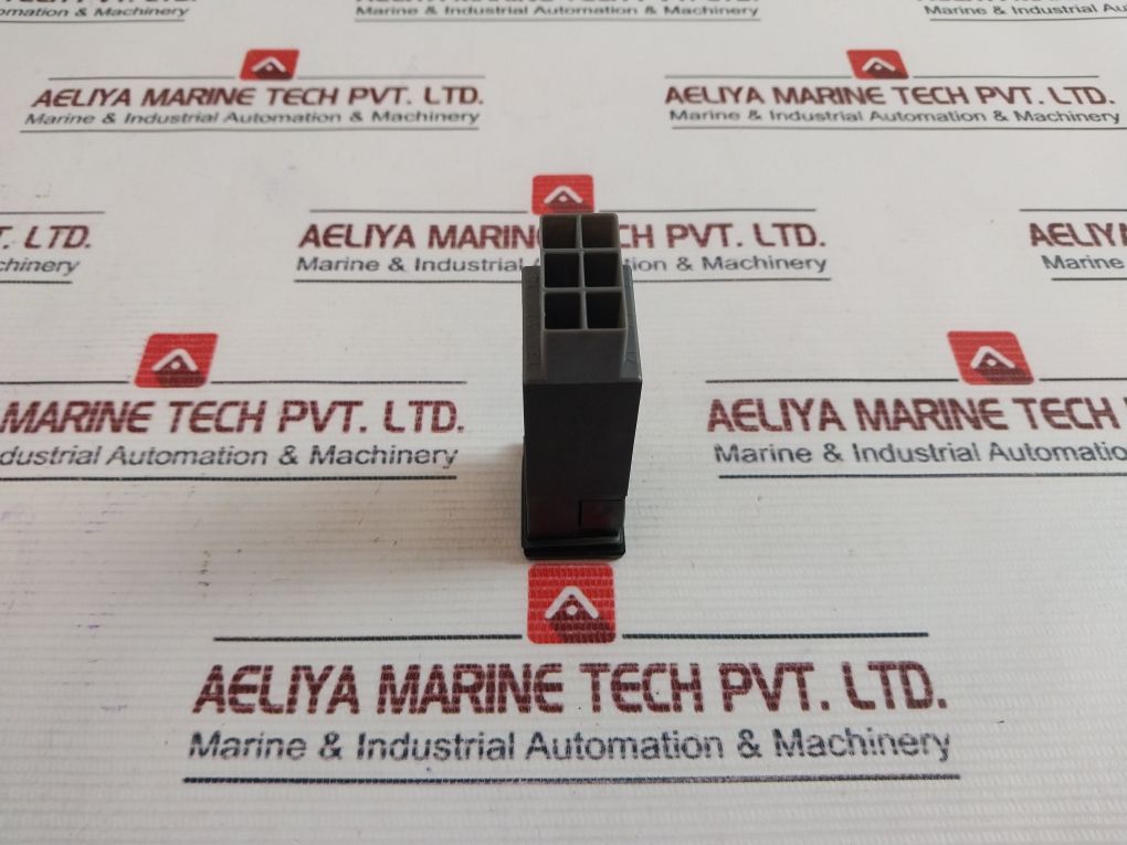 Eao 22-212.014 Pushbutton Switch Panel Mount 10(4)A 400Vac
