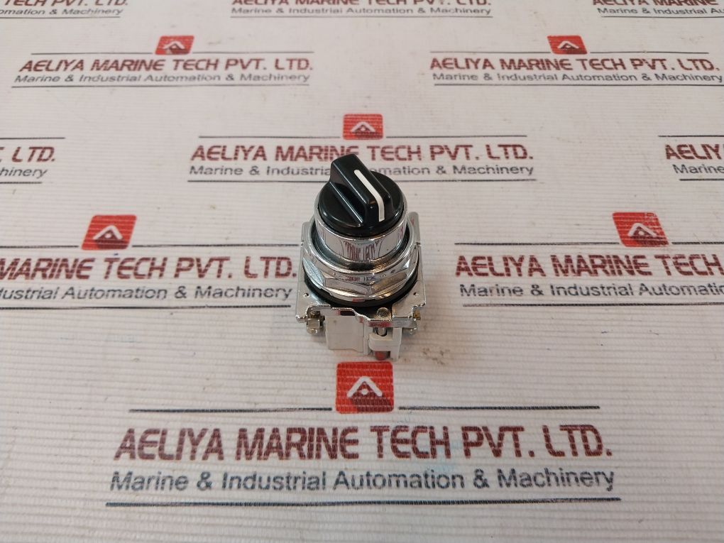 Eaton 10250T/91000T Push Button Series D2