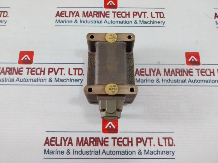 Eaton 10316H2168 Limit Switch Rotary Head B038