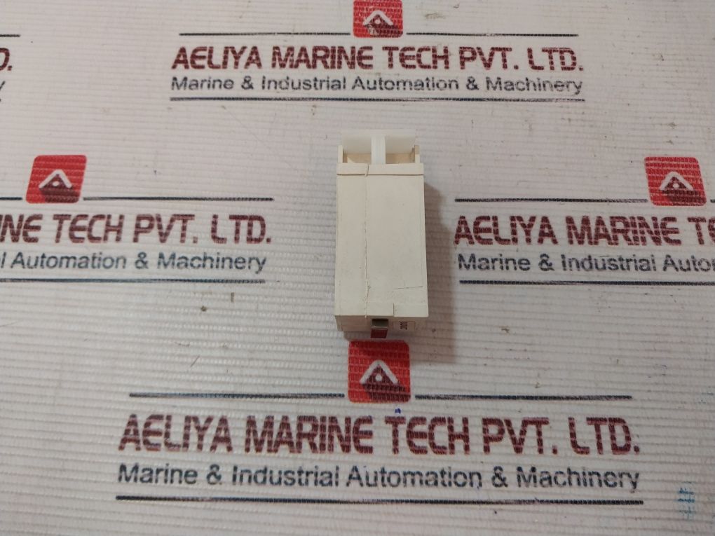 Eaton Cutler-hammer J02 Auxiliary Contacts Model C 9084A17G03