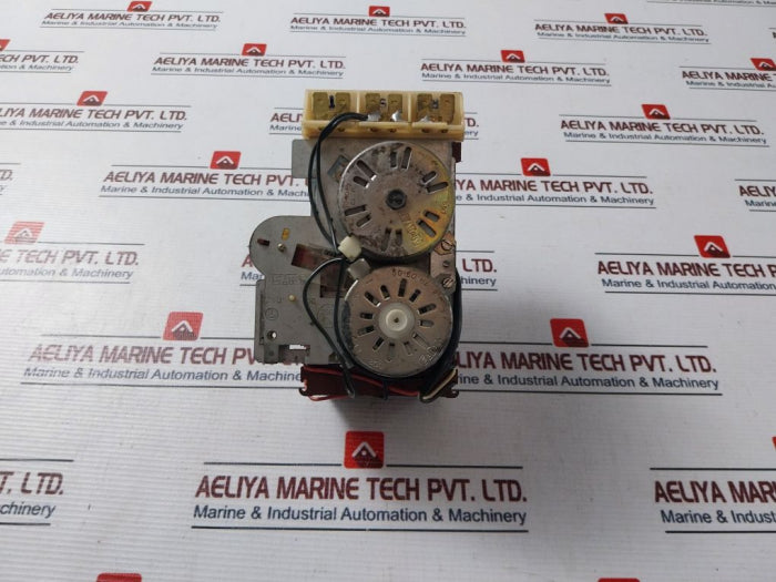 Eaton T 80° P50 209/00109/00 Invensys Programming Timer Fx9Njz8 250V