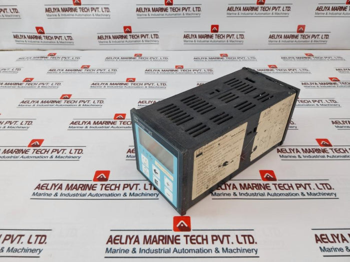 Endress+Hauser Xr25 Industrial Controller 230/115V 48…62Hz 10Va ...