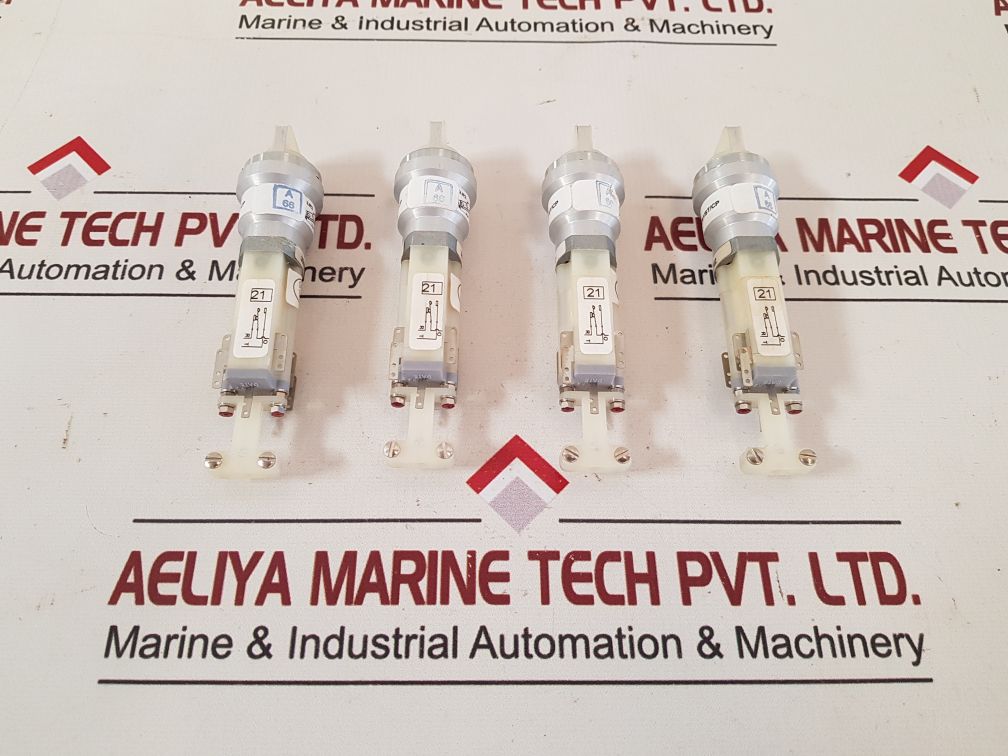 Entrelec Edm10/01/L/102/2A1/St/Cp Switch