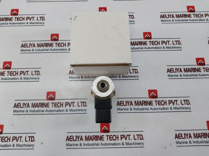 Eugen Seitz 114 164 00 Solenoid Coil Valve 943/33/ 1B27 0-10 Bar 220V 60Hz 7W