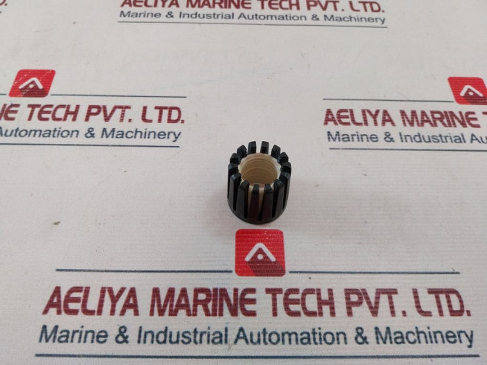 Famatel 23303 Connector 32A 3P+N+ 6H