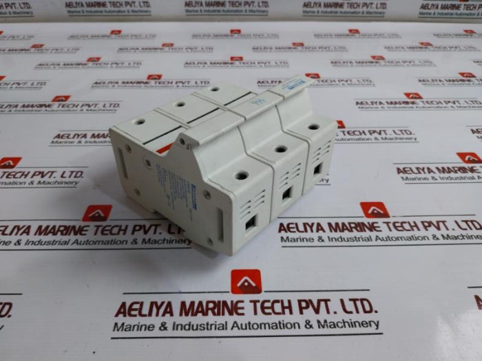 Ferraz Shawmut M211381 Ultrasafe Us6J31 Use Class J Fuse 600Vac/Dc 60A 200Ka Rms