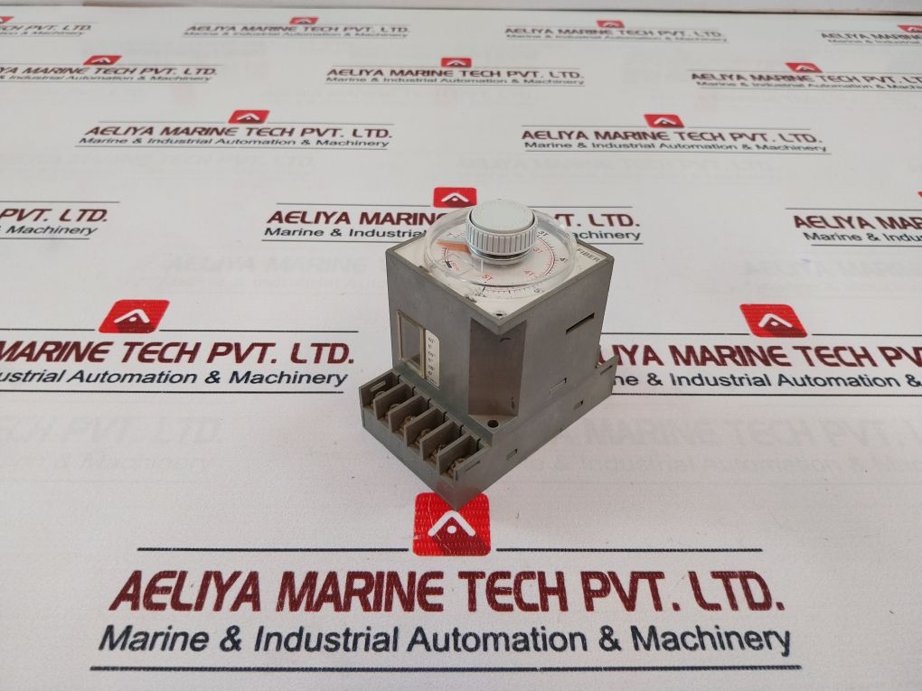 Fiber P12.4.26.09 Timer With Base V 110 50/60Hz