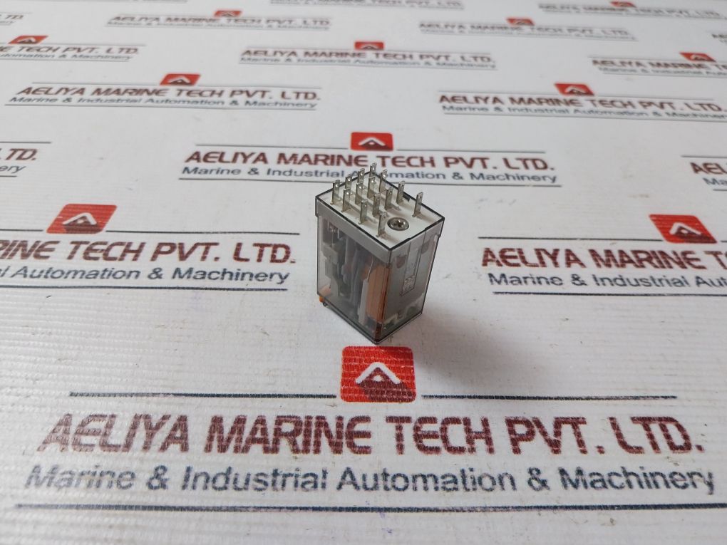 Finder 55.34.8.230.0054 Plug-in Relay 7A 250V