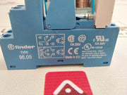 Finder 95.05 Relay With Socket 99.02.9.024.99
