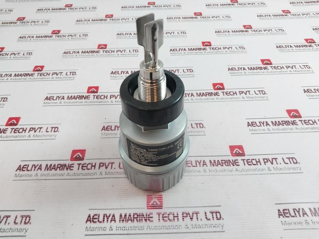 Finetek Sc380C01Cu0A0Xx Tuning Fork Level Switch Scx30002 (Not Working)