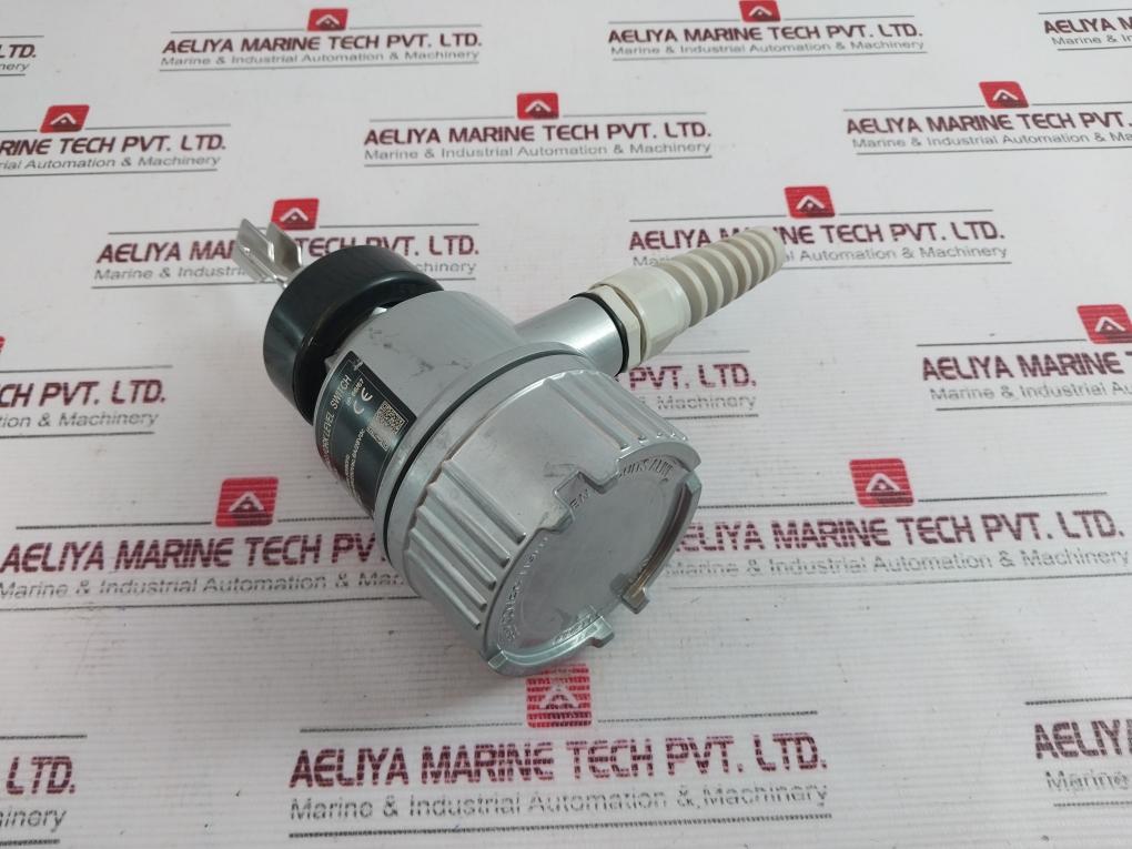 Finetek Sc380C01Cu0A0Xx Tuning Fork Level Switch Scx30002 (Not Working)